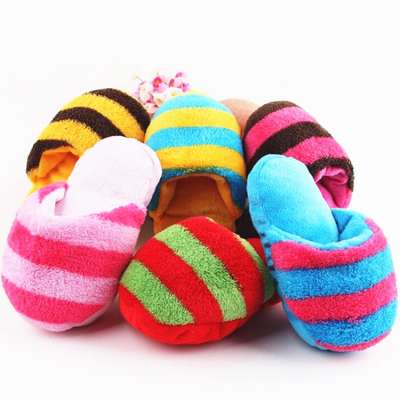 Hot Cute Slippers Shape Sound Stuffed Dog Toy Squeaky Pet Toy with Plush